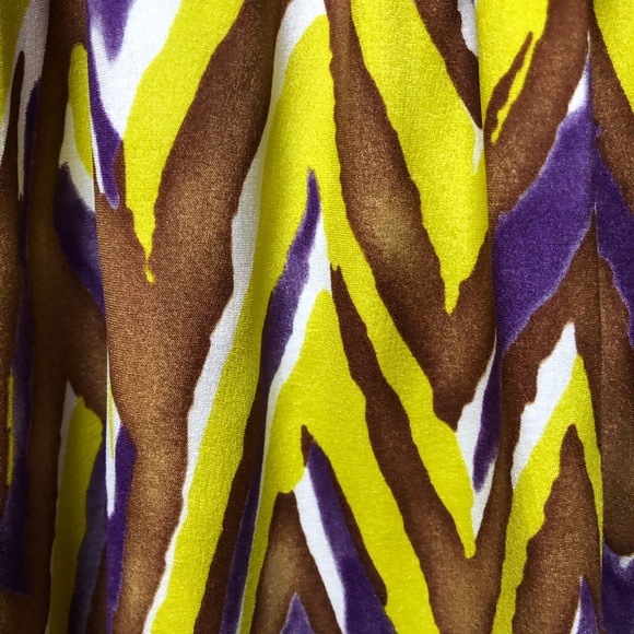 Ladies silk camisoles with spaghetti straps - Picture 4 of 6